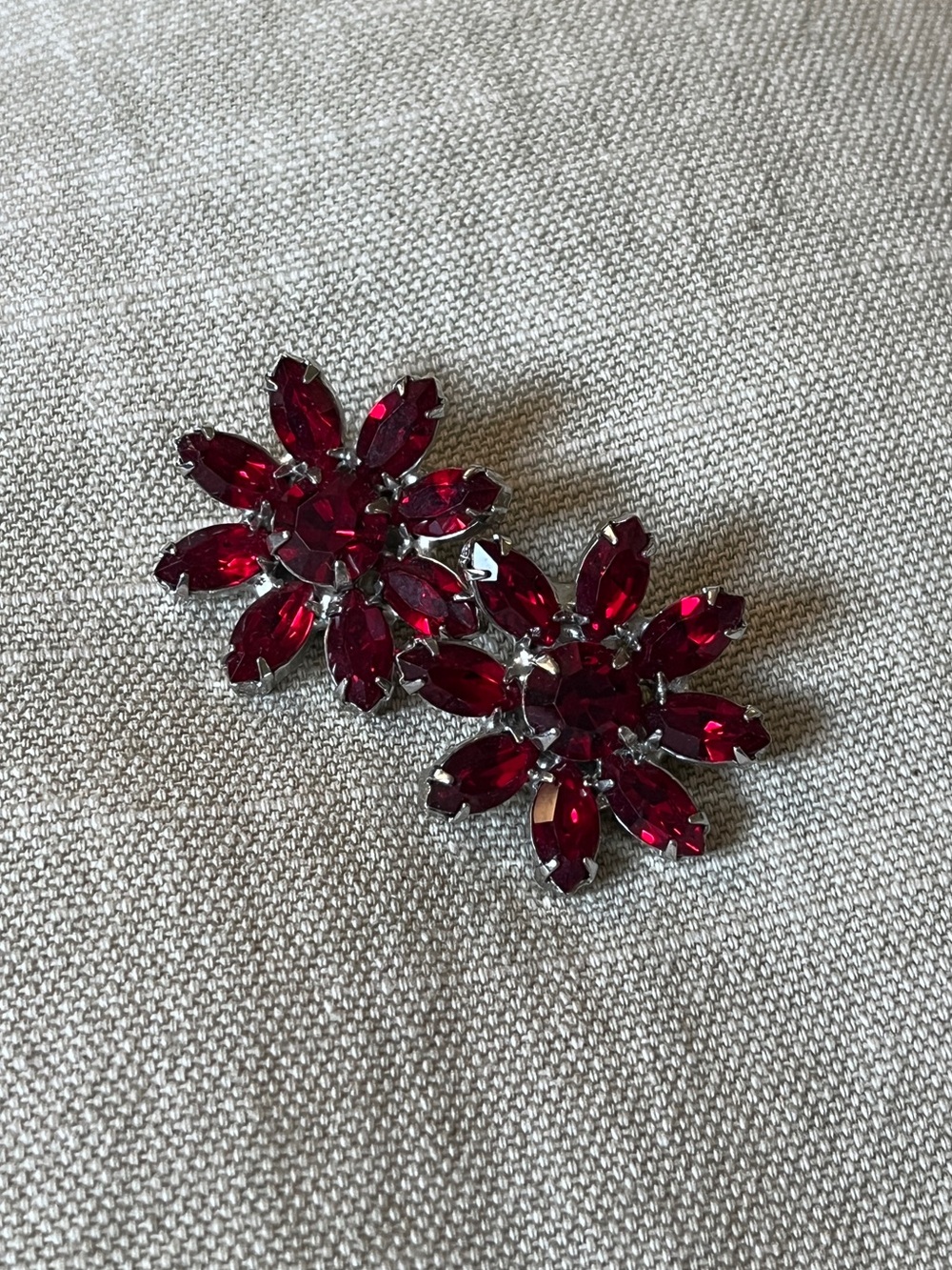 Vintage jewel clip on earrings